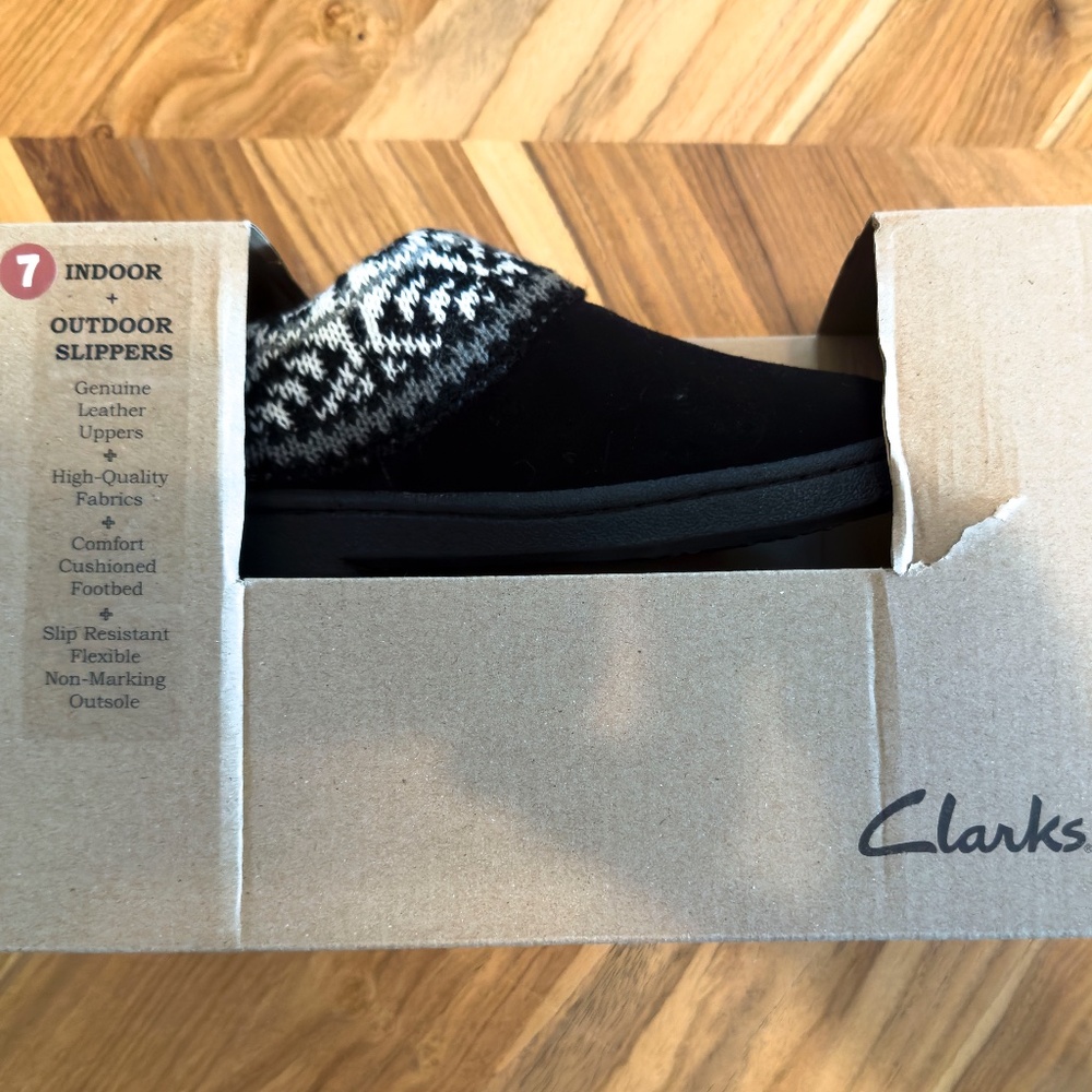 Clarks Amanda Indoor/Outdoor Slippers – Women’s 7M, Black